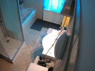 voyeurcam-julmodels-bath-2nd-2 webcam