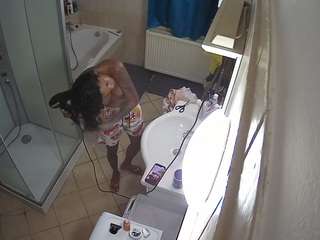 voyeurcam-julmodels-bath-2nd-2