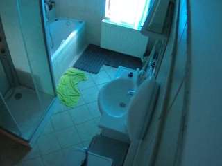 voyeurcam-julmodels-bath-2nd-2