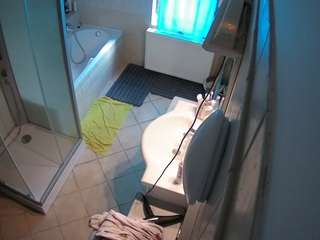 voyeurcam-julmodels-bath-2nd-2 live cam profile