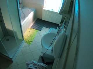 voyeurcam-julmodels-bath-2nd-2 live cam profile