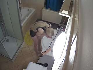 voyeurcam-julmodels-bath-2nd-2 live cam profile