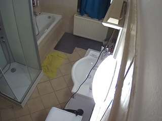 voyeurcam-julmodels-bath-2nd-2 live cam profile