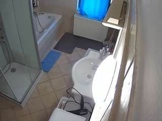 voyeurcam-julmodels-bath-2nd-2 live cam profile