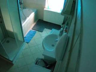 voyeurcam-julmodels-bath-2nd-2 webcam