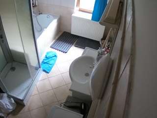 voyeurcam-julmodels-bath-2nd-2