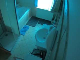 voyeurcam-julmodels-bath-2nd-2