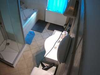 voyeurcam-julmodels-bath-2nd-2