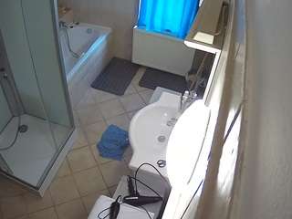 voyeurcam-julmodels-bath-2nd-2 live cam profile