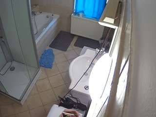 voyeurcam-julmodels-bath-2nd-2