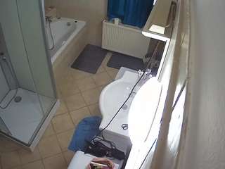 voyeurcam-julmodels-bath-2nd-2