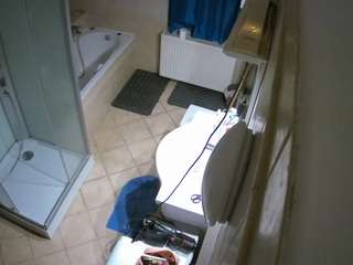 voyeurcam-julmodels-bath-2nd-2