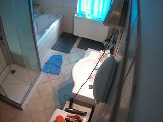 voyeurcam-julmodels-bath-2nd-2 webcam