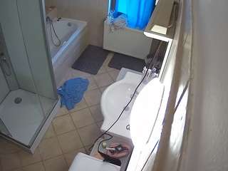 voyeurcam-julmodels-bath-2nd-2's CamSoda show and profile