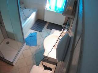 voyeurcam-julmodels-bath-2nd-2