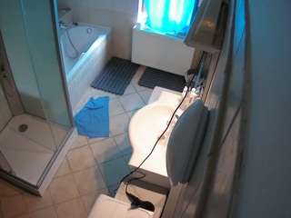 voyeurcam-julmodels-bath-2nd-2