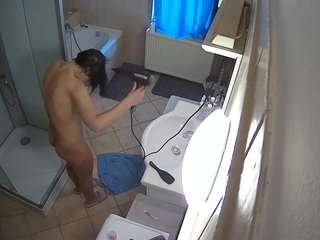 voyeurcam-julmodels-bath-2nd-2