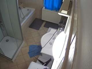 voyeurcam-julmodels-bath-2nd-2