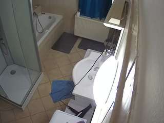 voyeurcam-julmodels-bath-2nd-2 webcam