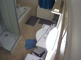 voyeurcam-julmodels-bath-2nd-2 webcam