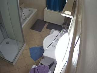 voyeurcam-julmodels-bath-2nd-2 webcam