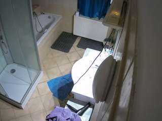 voyeurcam-julmodels-bath-2nd-2