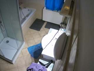 voyeurcam-julmodels-bath-2nd-2