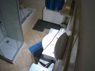 voyeurcam-julmodels-bath-2nd-2 webcam