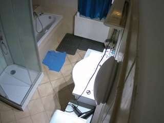 voyeurcam-julmodels-bath-2nd-2's CamSoda show and profile