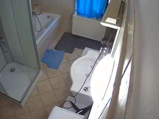 voyeurcam-julmodels-bath-2nd-2 webcam