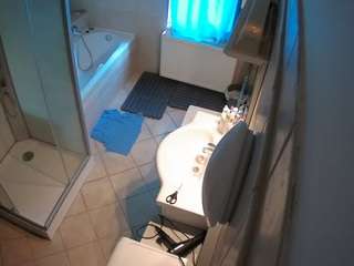 voyeurcam-julmodels-bath-2nd-2