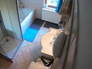 voyeurcam-julmodels-bath-2nd-2