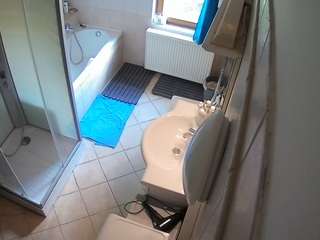 voyeurcam-julmodels-bath-2nd-2 webcam