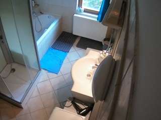 voyeurcam-julmodels-bath-2nd-2