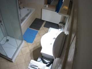 voyeurcam-julmodels-bath-2nd-2