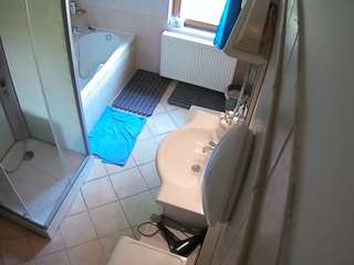 voyeurcam-julmodels-bath-2nd-2 webcam