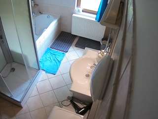 voyeurcam-julmodels-bath-2nd-2 webcam