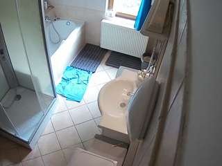 voyeurcam-julmodels-bath-2nd-2 webcam