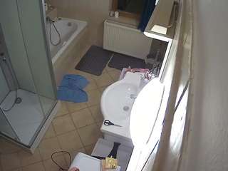 voyeurcam-julmodels-bath-2nd-2 webcam