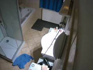 voyeurcam-julmodels-bath-2nd-2's CamSoda show and profile