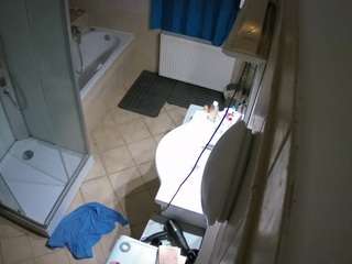 voyeurcam-julmodels-bath-2nd-2