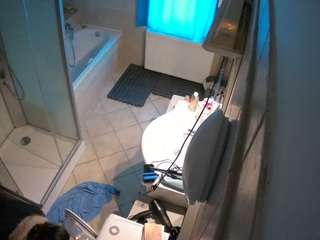 voyeurcam-julmodels-bath-2nd-2