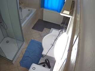 voyeurcam-julmodels-bath-2nd-2