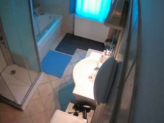 voyeurcam-julmodels-bath-2nd-2 webcam