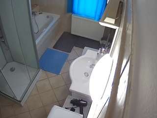 voyeurcam-julmodels-bath-2nd-2