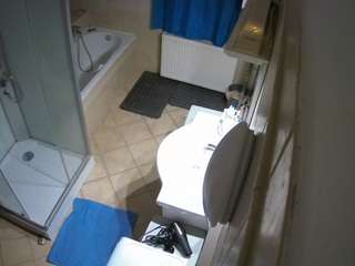 voyeurcam-julmodels-bath-2nd-2