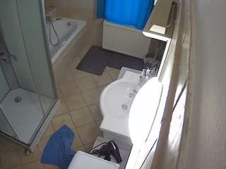 voyeurcam-julmodels-bath-2nd-2 webcam