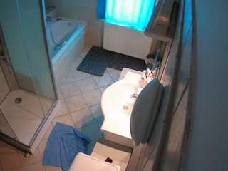voyeurcam-julmodels-bath-2nd-2 webcam