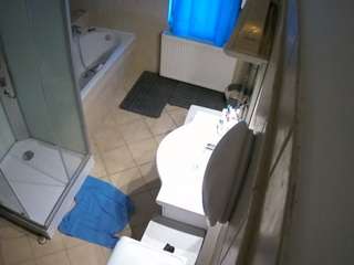 voyeurcam-julmodels-bath-2nd-2