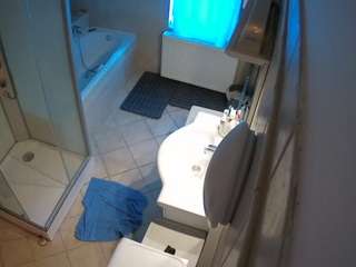 voyeurcam-julmodels-bath-2nd-2 webcam